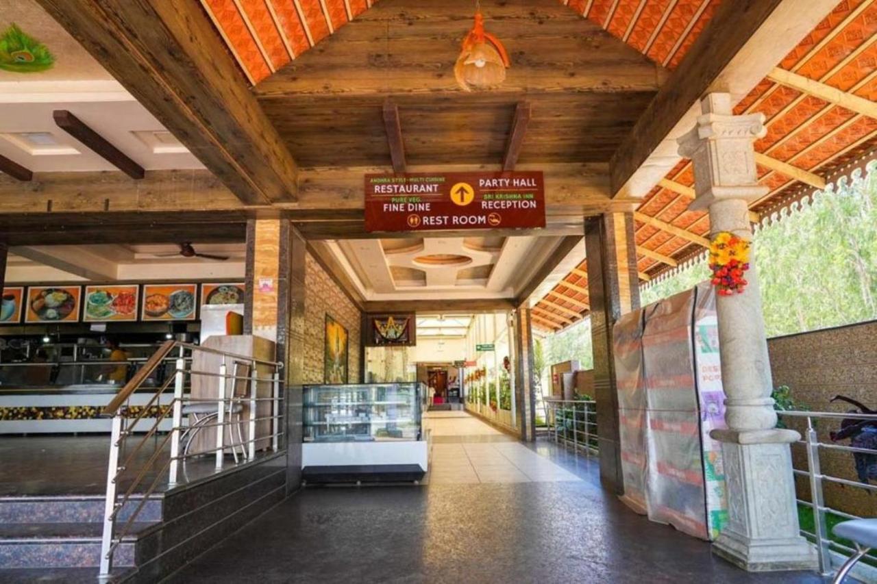 Sri Krishna Inn - Kempegowda Airport Bangalore Devanahalli Kültér fotó