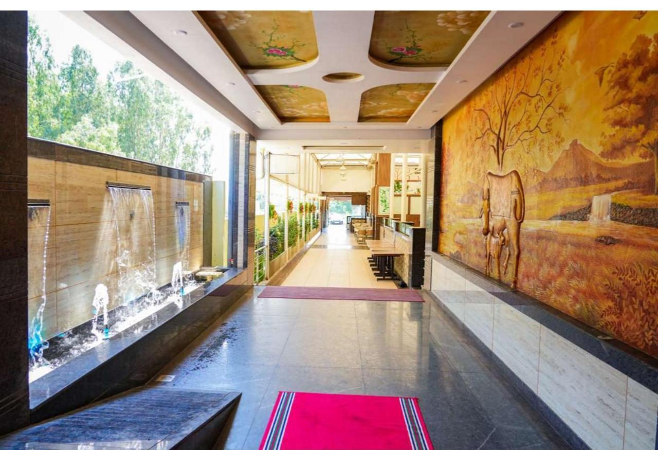 Sri Krishna Inn - Kempegowda Airport Bangalore Devanahalli Kültér fotó