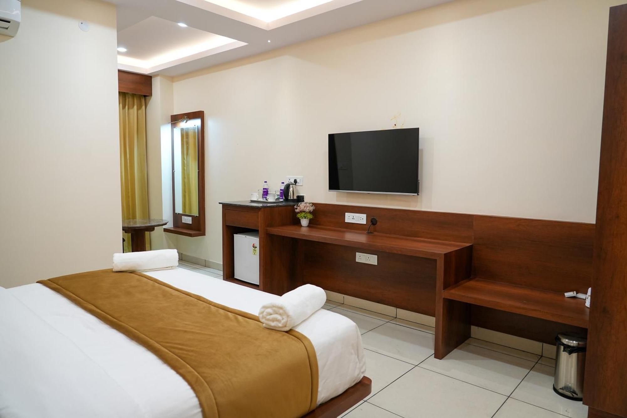 Sri Krishna Inn - Kempegowda Airport Bangalore Devanahalli Kültér fotó